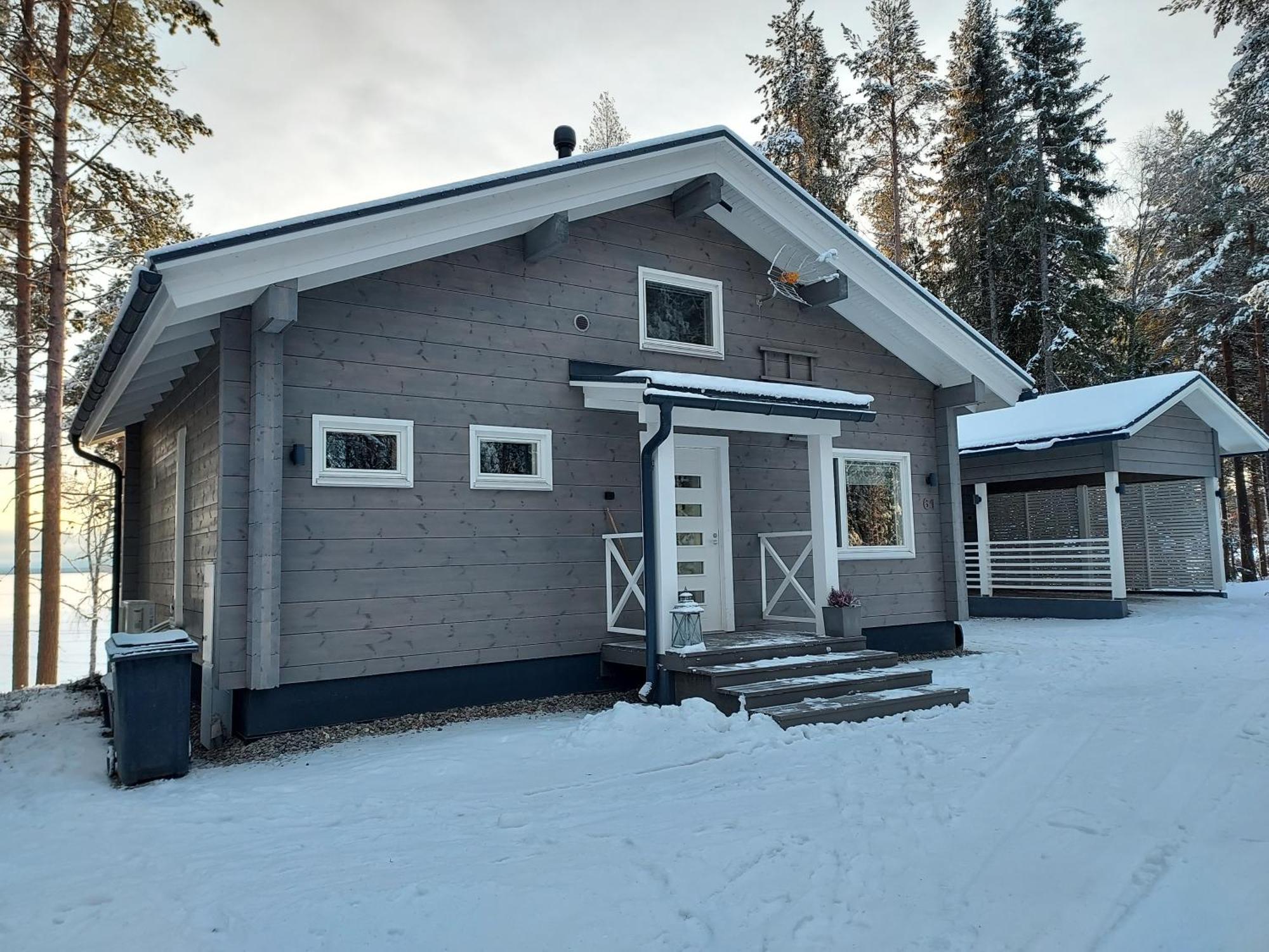 Sirius Sieri, Log-cottage By The Villa *